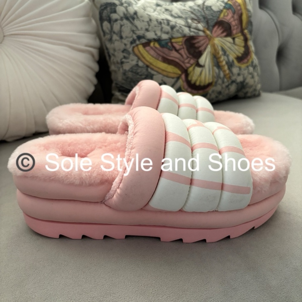 UGG Maxi Logo Slides Pink 7 New without Box